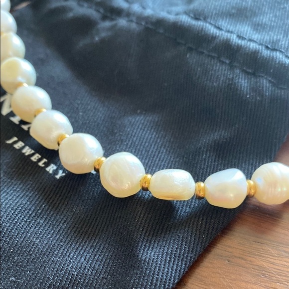 NIALAYA - Women's Pearl Necklace with Gold Accents - Picture 4 of 6